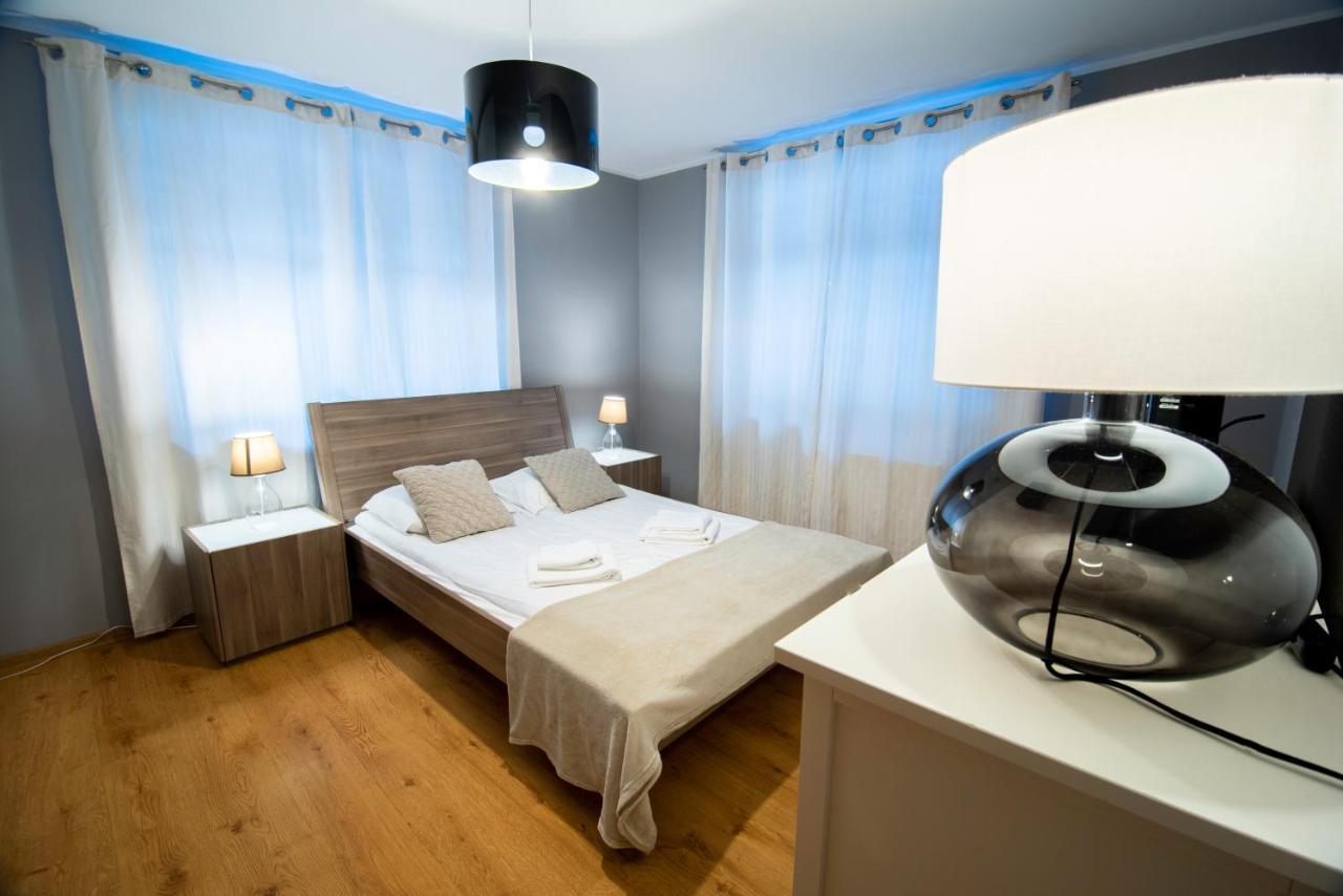 Apartament Przy Kamienczyku ชกลาร์สกา ปอเรมบา ภายนอก รูปภาพ